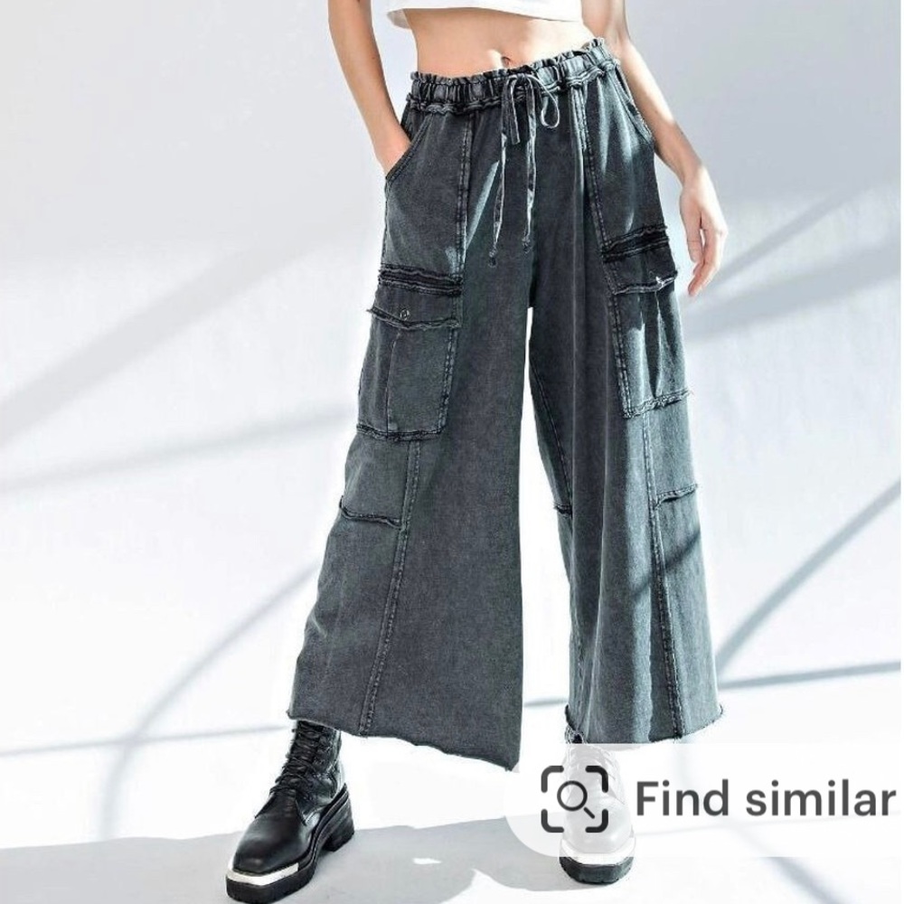Wide leg pants